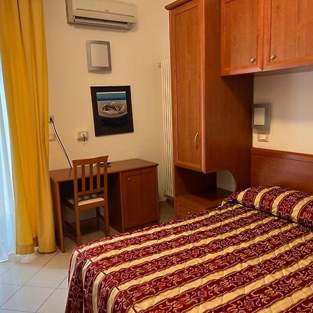 Hotel Bristol - Koolibry Hotels Cervia Ngoại thất bức ảnh