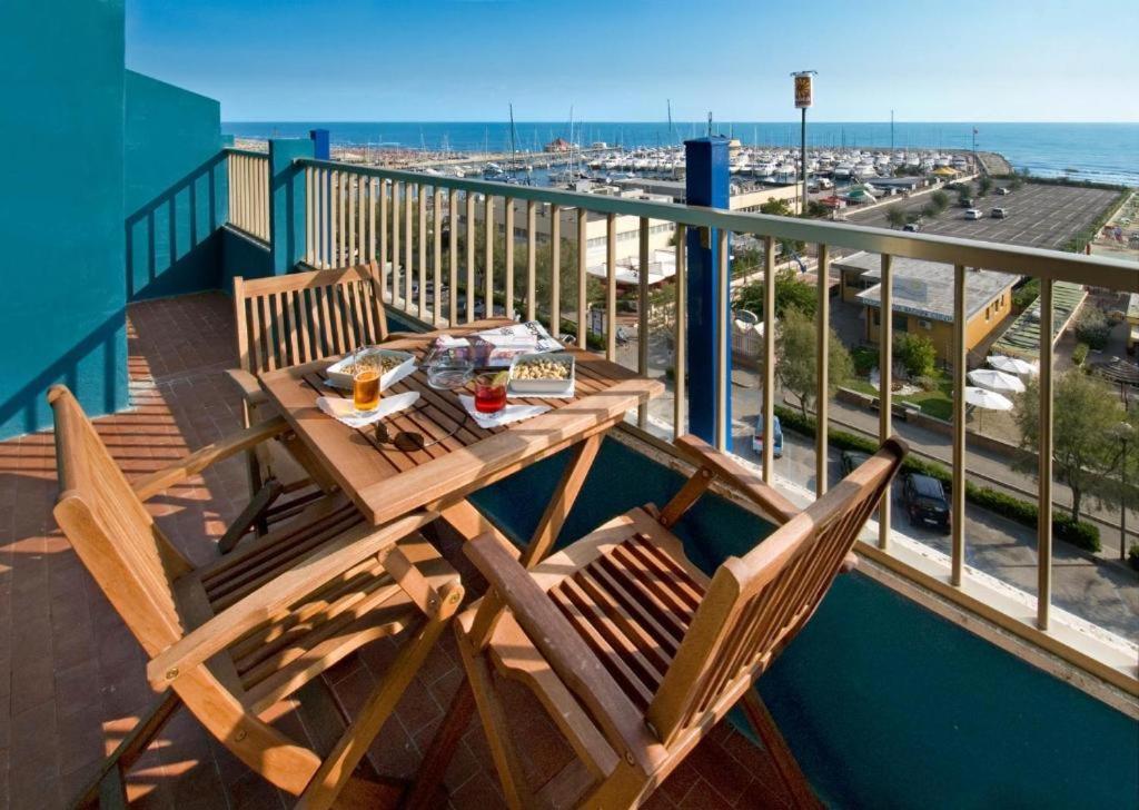 Hotel Bristol - Koolibry Hotels Cervia Ngoại thất bức ảnh