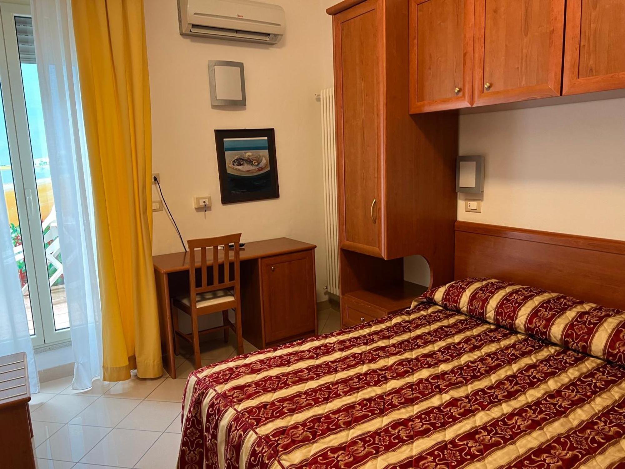 Hotel Bristol - Koolibry Hotels Cervia Ngoại thất bức ảnh