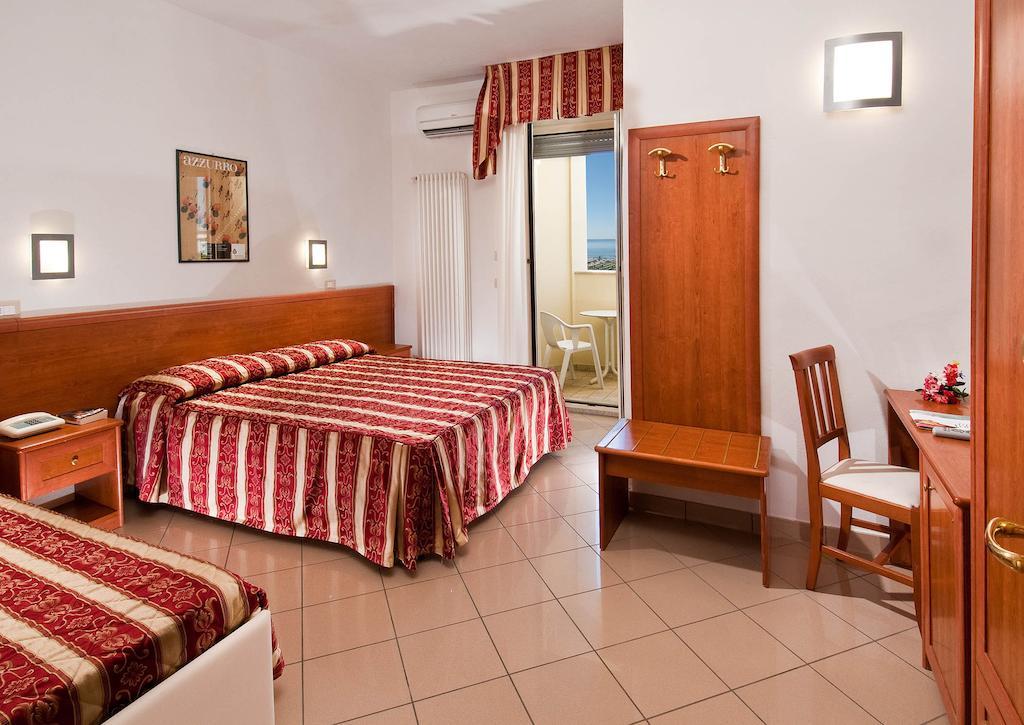 Hotel Bristol - Koolibry Hotels Cervia Ngoại thất bức ảnh
